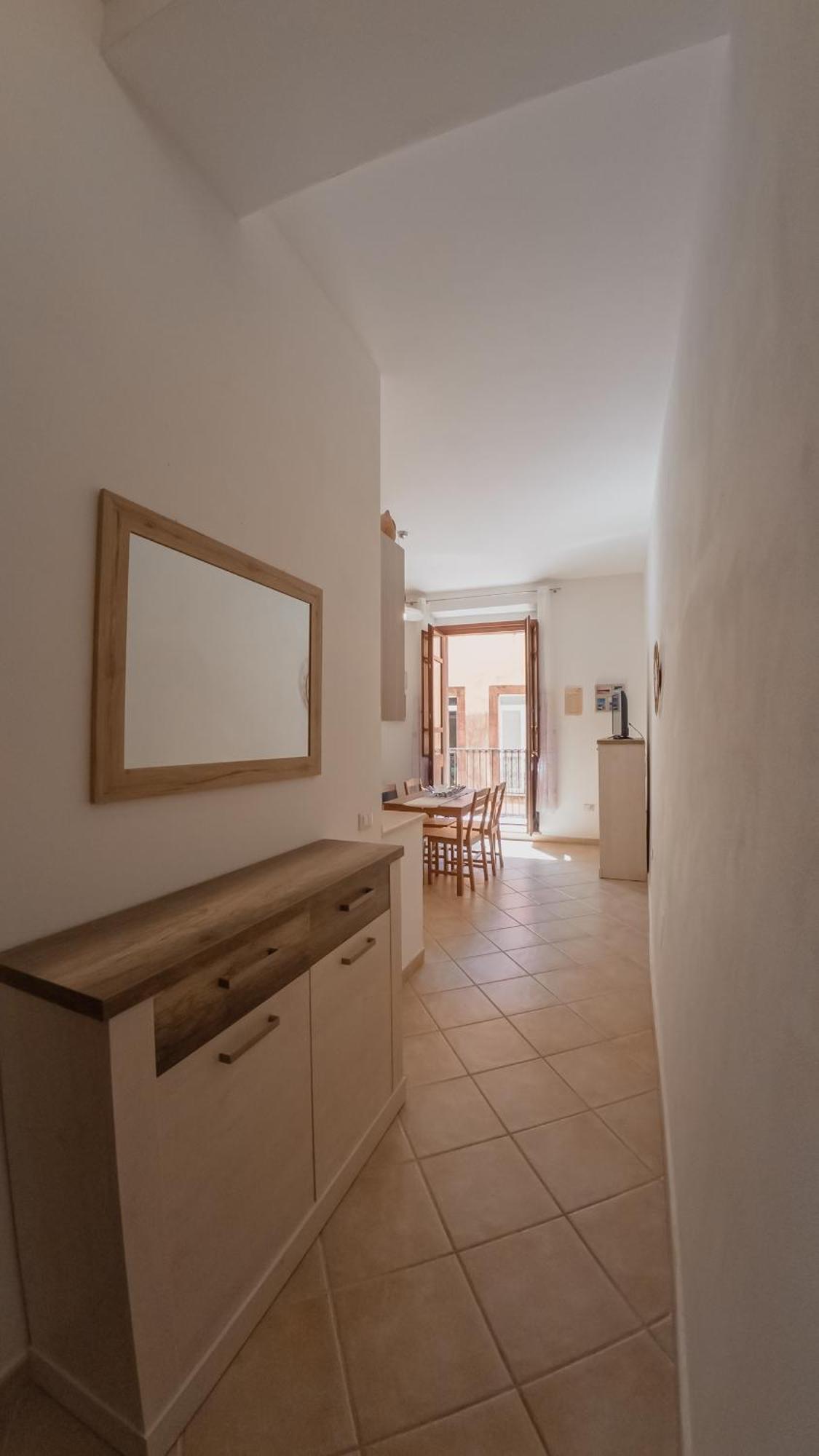 בוסה Sardinian Gallery Corso חדר תמונה
